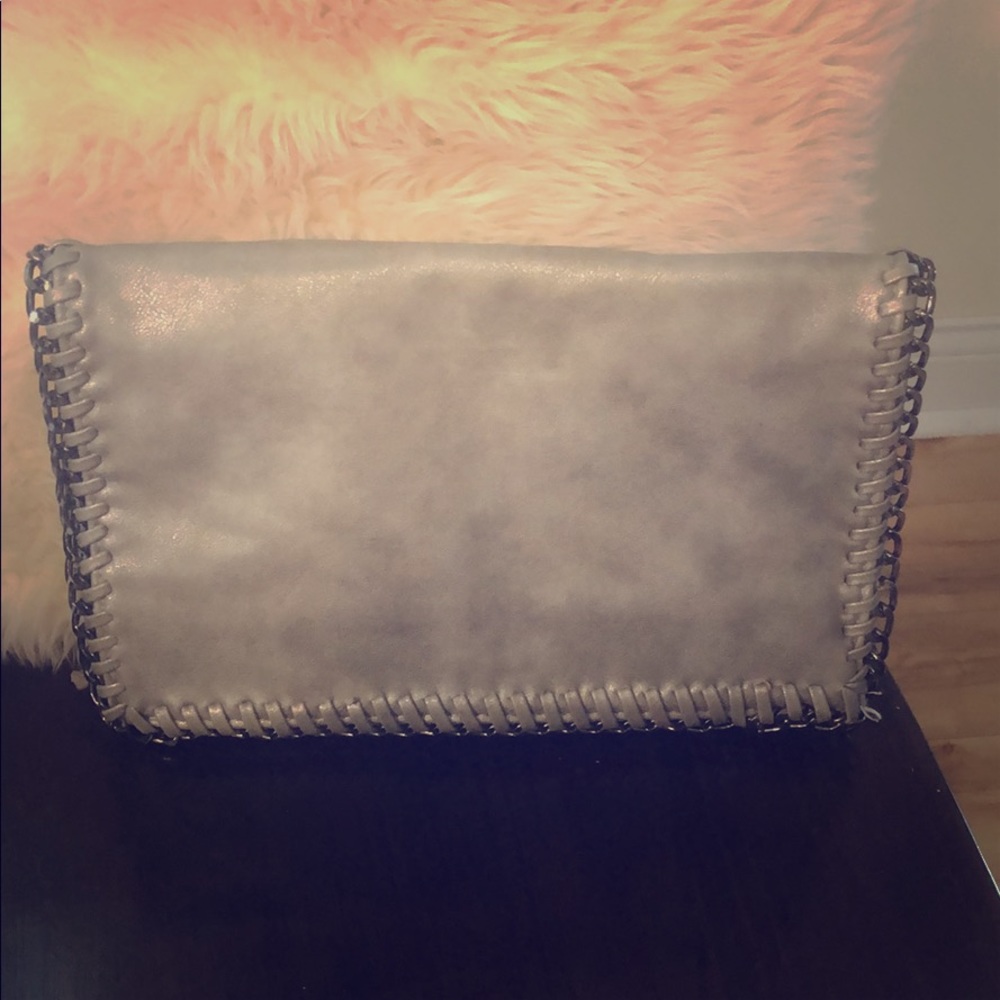 Cute grey clutch🌻